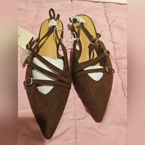 NWT Womens Suede Twiggy Buckle Mini Heel Flat. A New Day. Brown Size 7.5
